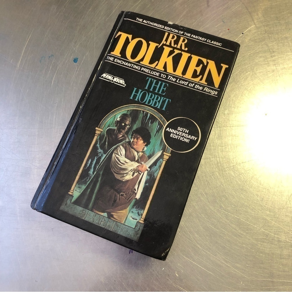 J.R.R. Tolkien The Hobbit 1982 50th anniversay edition hardcover novel